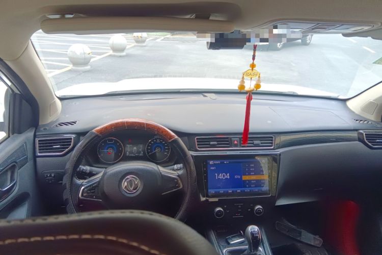 Used Dongfeng Fengon 580 2016 1.5T Manual Luxury Edition
