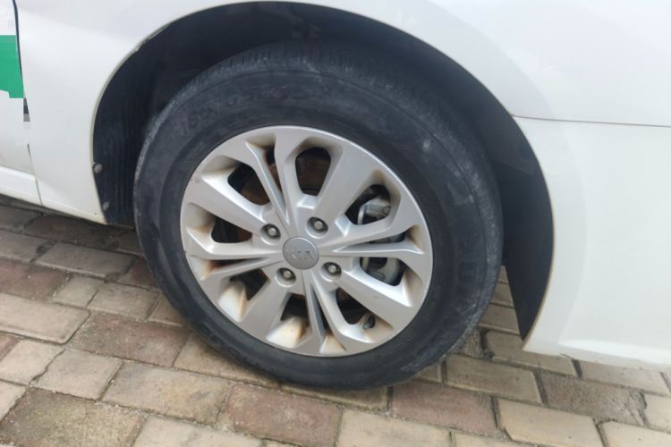 Used Kia Cerato 2012 1.6L MT GL Right Front Wheel Hub