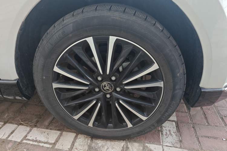 Used Toyota Venza 2022 2.0L CVT Two-Wheel Drive Prestige Edition