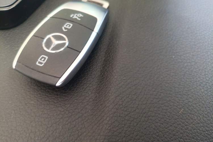 Used Mercedes-Benz GLB 2024 Refresh GLB 220 Fashion Edition Vehicle Key