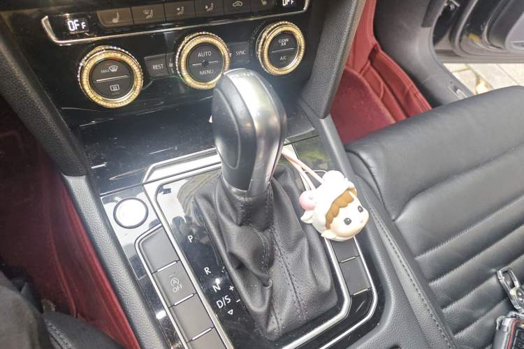 Used Volkswagen Magotan 2019 330TSI DSG Luxury Model China V Standard
