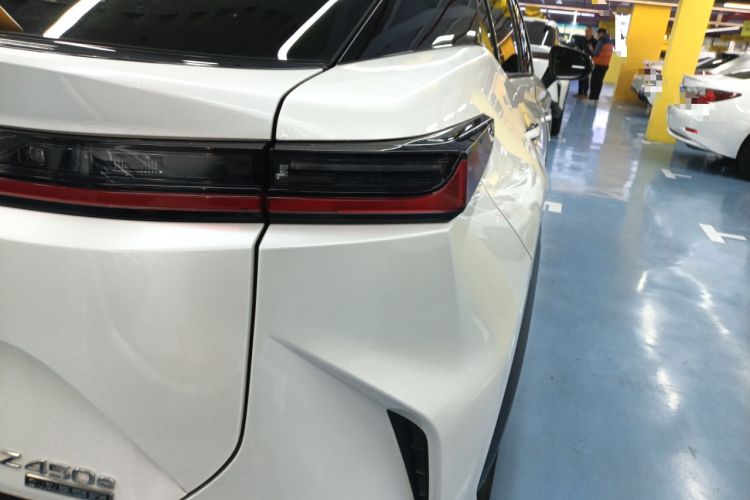 Used Lexus RZ 2023 450e All-Wheel Drive Luxury Edition Exterior 3