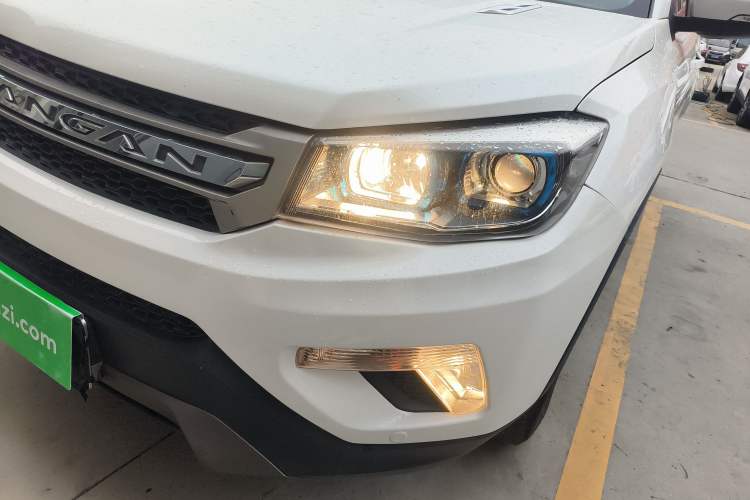 Used CHANGAN CS75 2016 1.8T Automatic Elite Model China V Standard Left Front Headlight