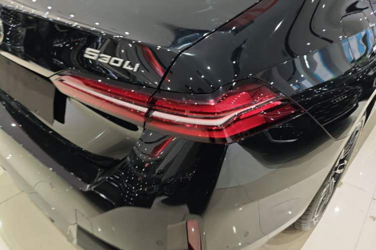 Used BMW 5 Series 2026 530Li Leading M Sport Package