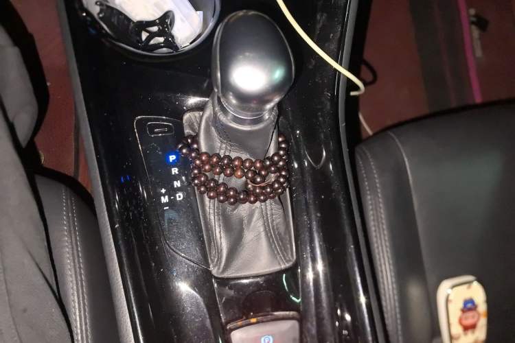 Used Toyota IZOA 2018 2.0L Yichi Edition China V Standard