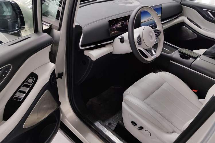 Used VOYAH Dream 2025 PHEV Four-Wheel-Drive Flagship Version – Qiankun Edition