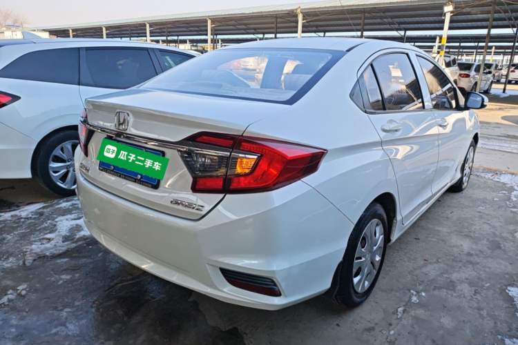 Used Honda Greiz 2016 1.5L CVT Classic Edition
