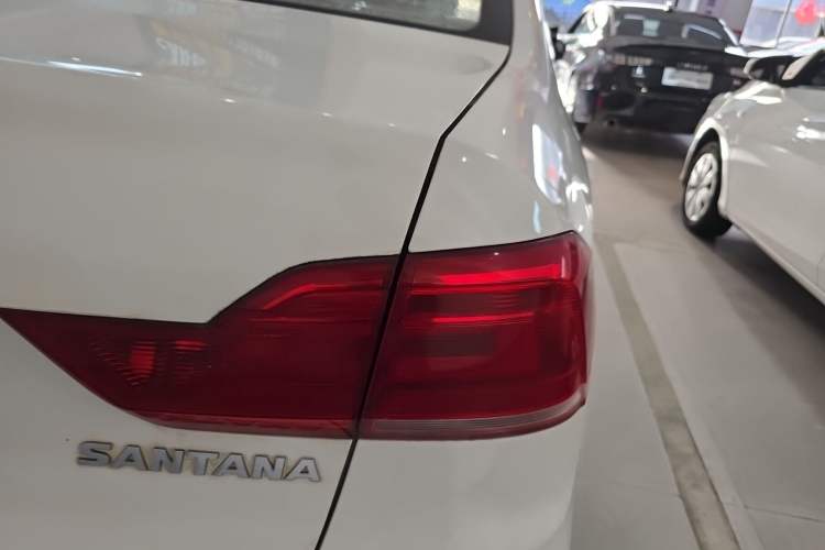 Used Volkswagen Santana 2016 1.4L Manual Fashion Edition