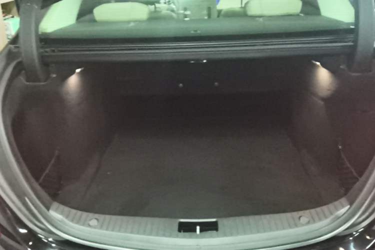 Used Mercedes-Benz S-Class 2014 S 320 L Business Model