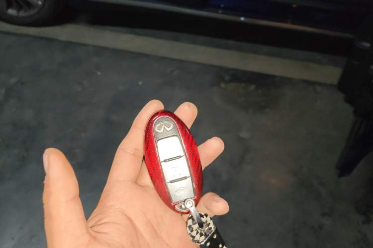 Used Infiniti Q50L 2018 2.0T Enjoyment Edition China V standard
