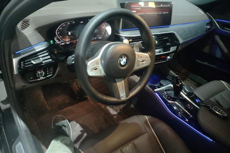 Used BMW 5 Series 2023 Restyled 530Li Leading Edition M Sport Package
