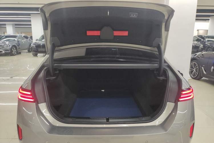 Used BMW 5 Series 2024 530Li Luxury Edition M Sport Package Trunk