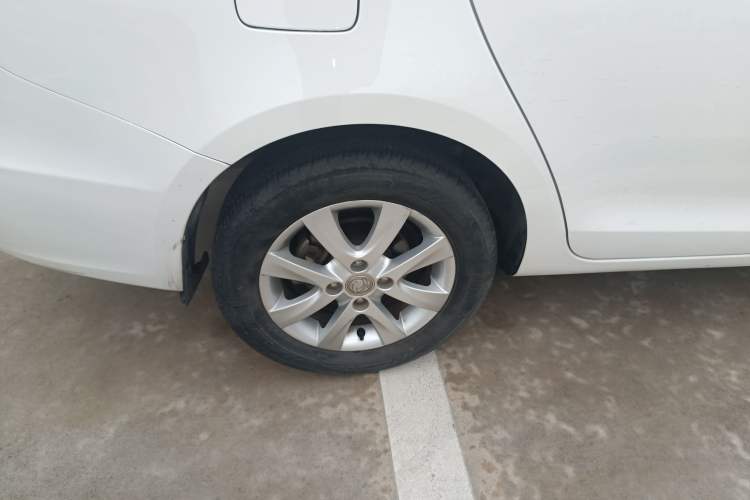 Used Dongfeng Aeolus A30 2014 1.5L Automatic ZhiShang Model