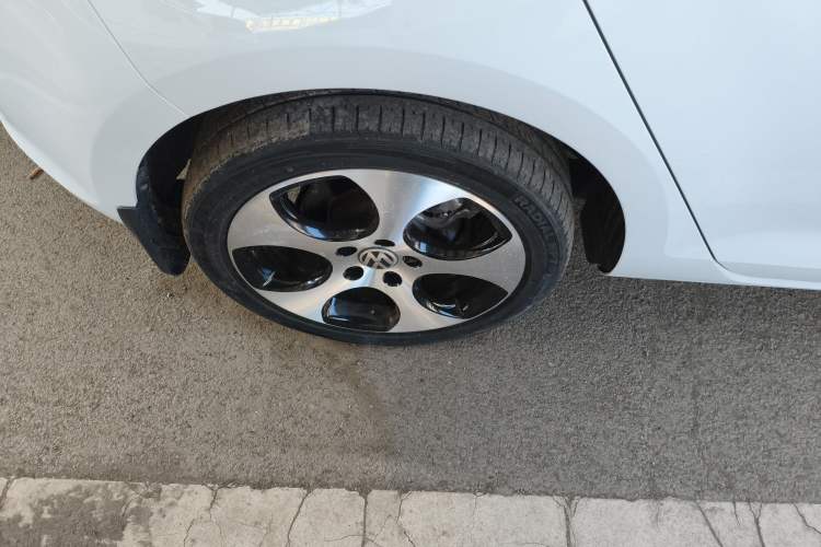 Used Volkswagen Golf 2015 1.4TSI Automatic Comfort Model
