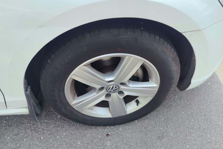 Used Volkswagen Lamando 2017 230TSI DSG Fashion Edition
