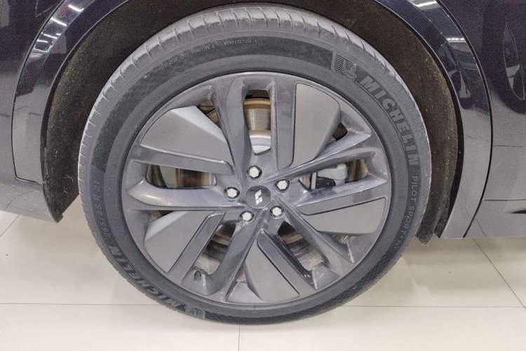 Used Li Auto L9 2022 Max model