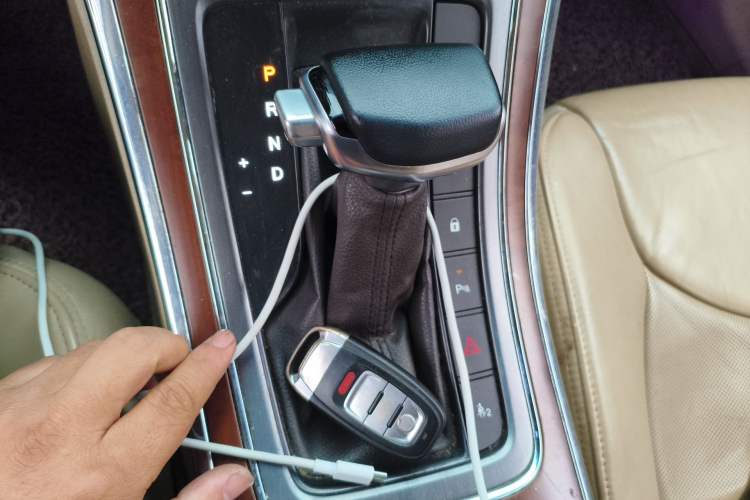 Used Roewe 950 2012 2.4L Luxury Edition
