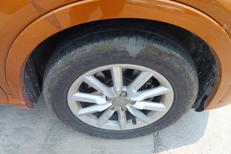 Used Audi Q3 2012 35 TFSI quattro Comfort Model Right Front Wheel Hub