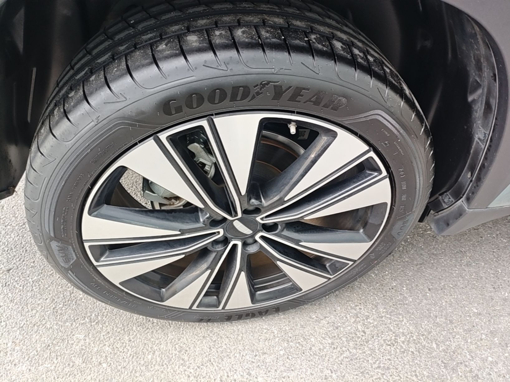 Geely Auto FX11 2025 4th Generation 1.5TD DCT Jinxiu — снимка 11