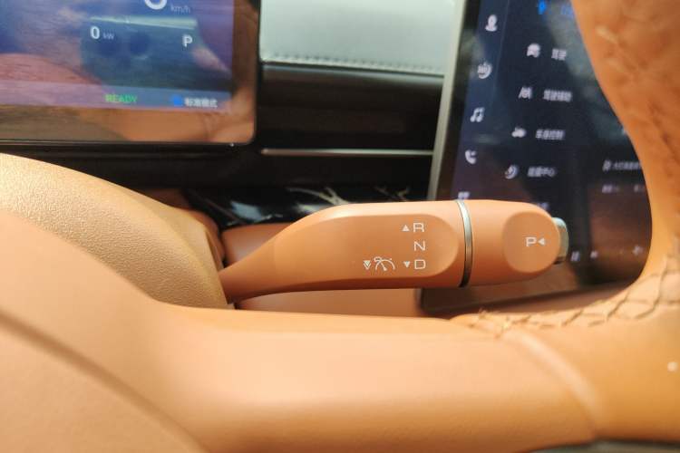 Used Wuling Xingguang 2025 610 km Smart Flagship Version Gear Lever