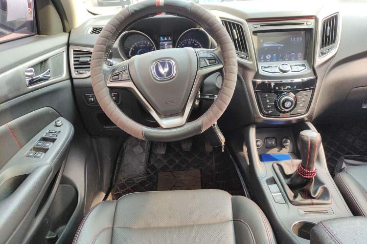Used Changan CS75 2014 2.0L Manual Luxury Version China IV Standard