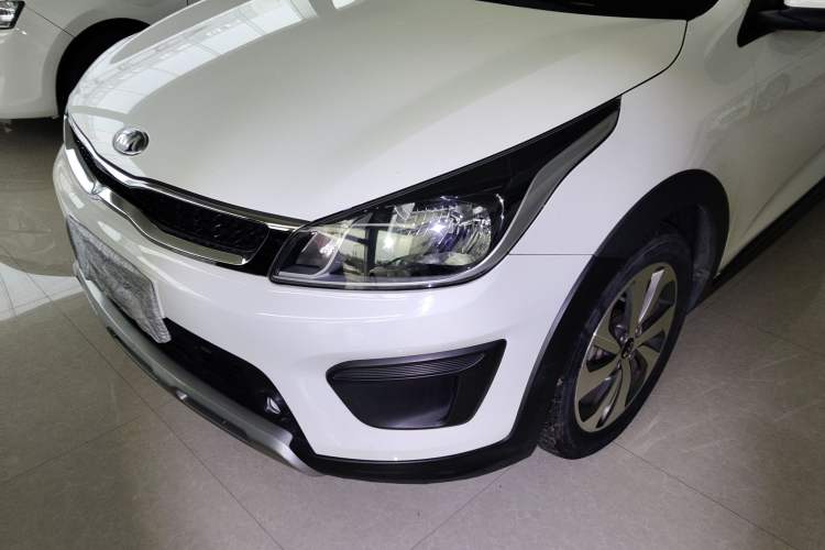 Used Kia KX Cross 2017 1.4L AT GLS