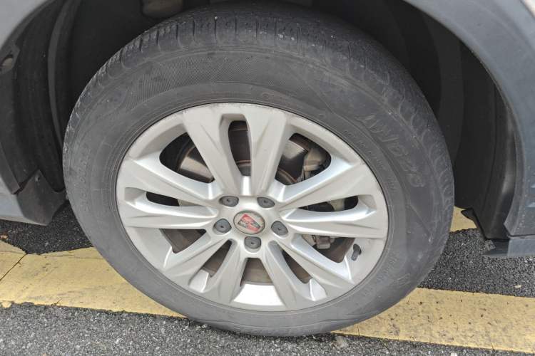 Used Roewe RX5 2018 20T Two-Wheel Drive Manual Flagship Edition
