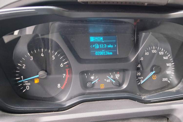 Used Ford Transit 2019 2.0T Gasoline Automatic Multi-Function Commercial Vehicle Short Wheelbase Low Roof 6-Seater China VI Standard