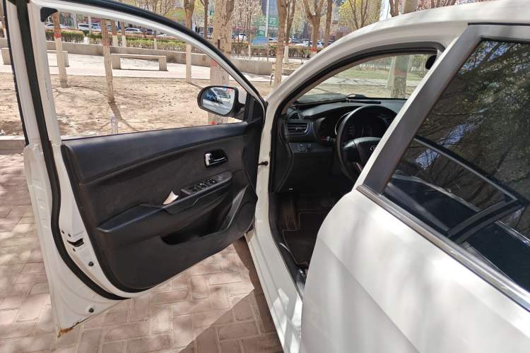 Used Kia K2 2012 Sedan 1.4L Automatic GLS Commemorative Edition
