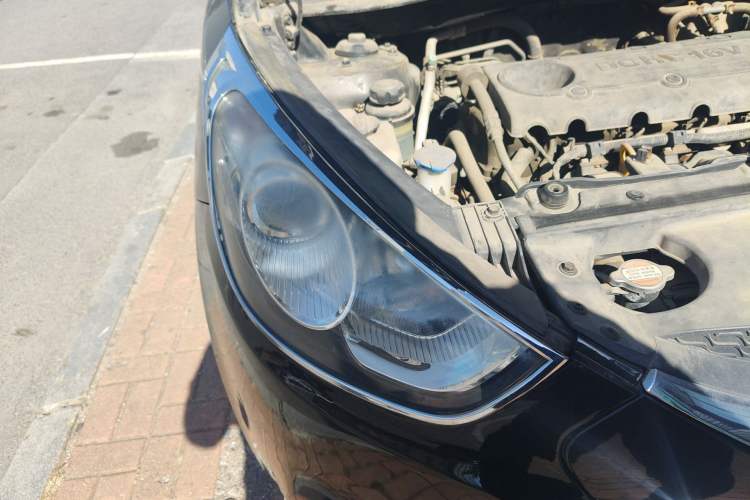 Used Hyundai ix35 2010 2.0L Automatic Two-Wheel Drive New Edition GL Right Front Headlight
