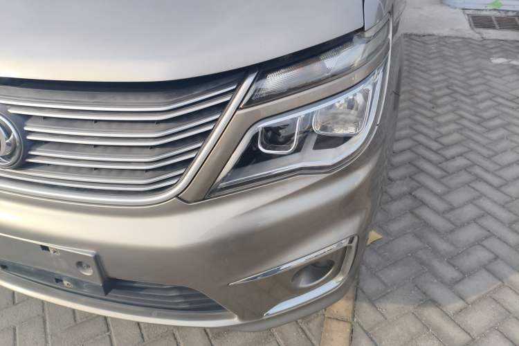 Used FORTHING Lingzhi 2018 M5L 1.6L 7-Seater Comfort Model