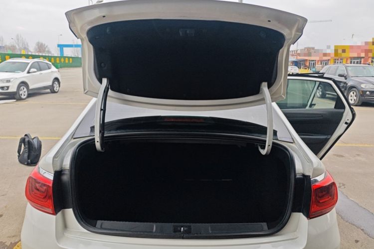 Used Citroen C4 Sega 2016 1.6L Manual Comfort Model
