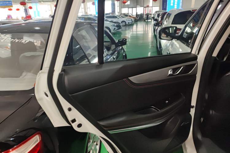 Used Changan CS75 2020 280T DCT Luxury Model China VI Standard