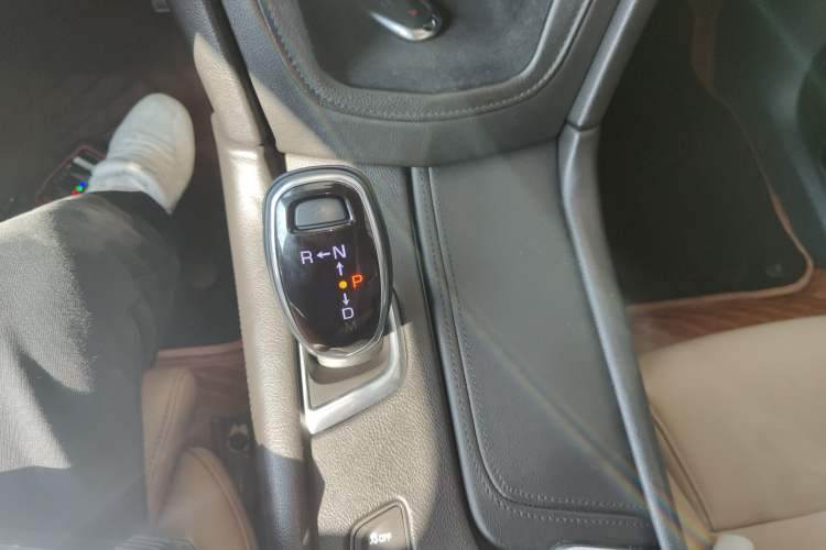 Used Cadillac XT5 2016 28T 4x4 Platinum Edition
