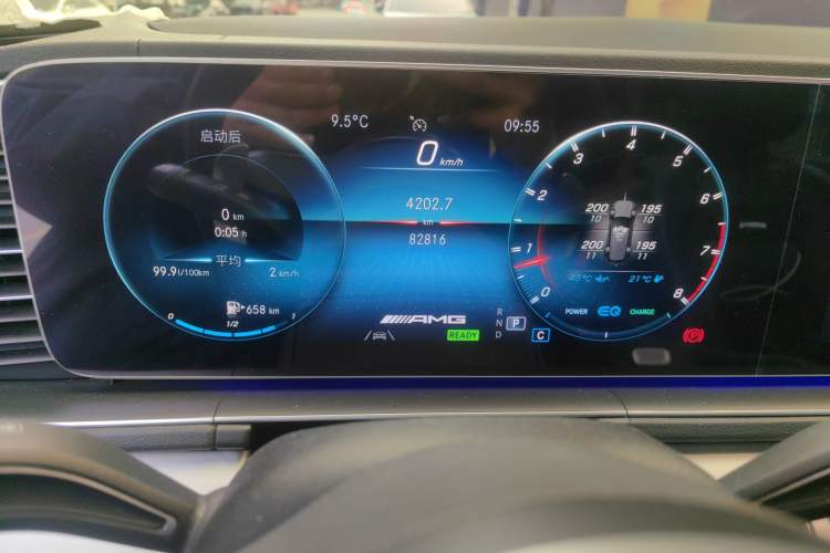 Used Mercedes-Benz GLE AMG 2020 AMG GLE 53 4MATIC+ Odometer Close Up