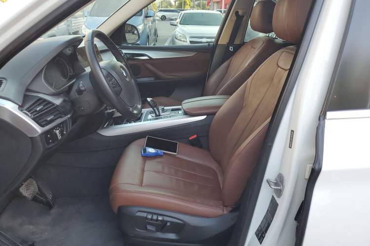Used BMW X5 2015 xDrive35i U.S. specification
