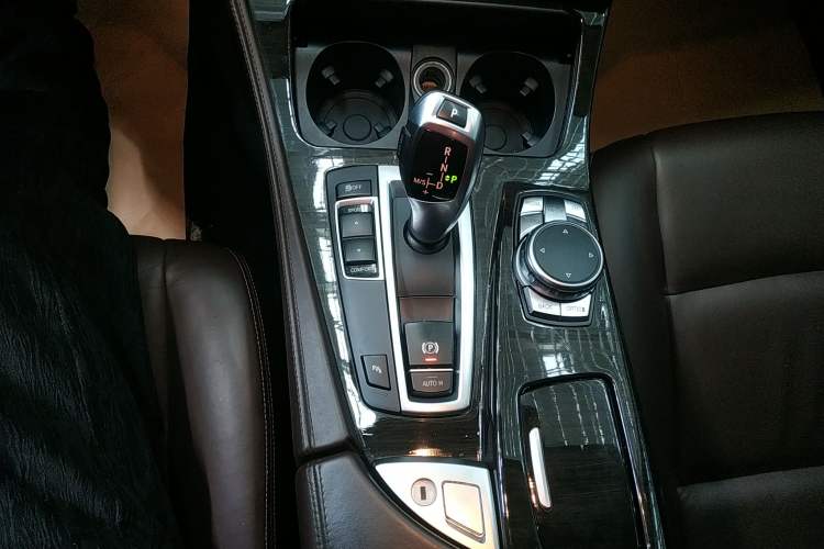 Used BMW 5 Series 2017 525Li Luxury Design Package
