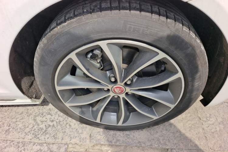 Used Jaguar XFL 2022 XFL 2.0T P250 Two-Wheel-Drive Elite Sport Edition