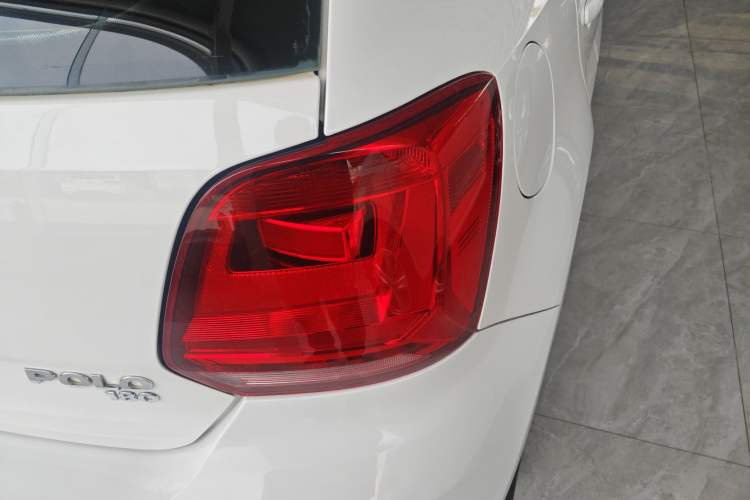 Used Volkswagen Polo 2016 1.6L Automatic Comfort Model