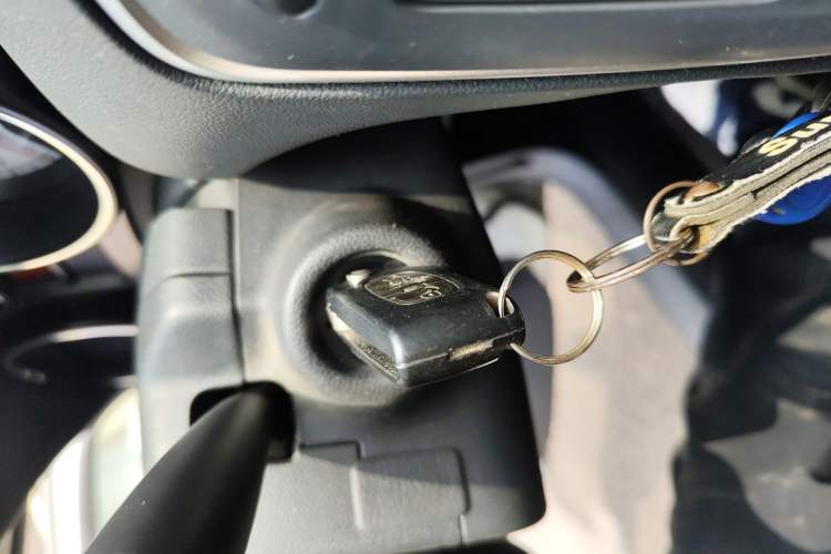 Used Peugeot 308 2013 1.6L Manual YouShang Model Vehicle Key