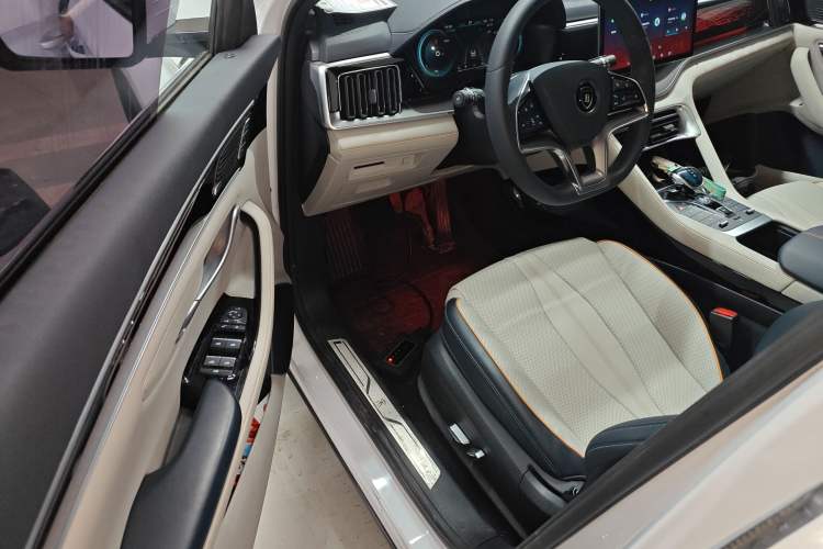 Used BYD Song PLUS New Energy 2021 EV Flagship Model Driver Seat