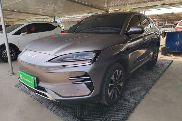 Used BYD Song PLUS New Energy 2025 EV Intelligent Driving Edition 520km Luxury Model