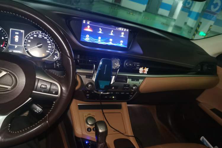 Used Lexus ES 2017 200 30th Anniversary Edition