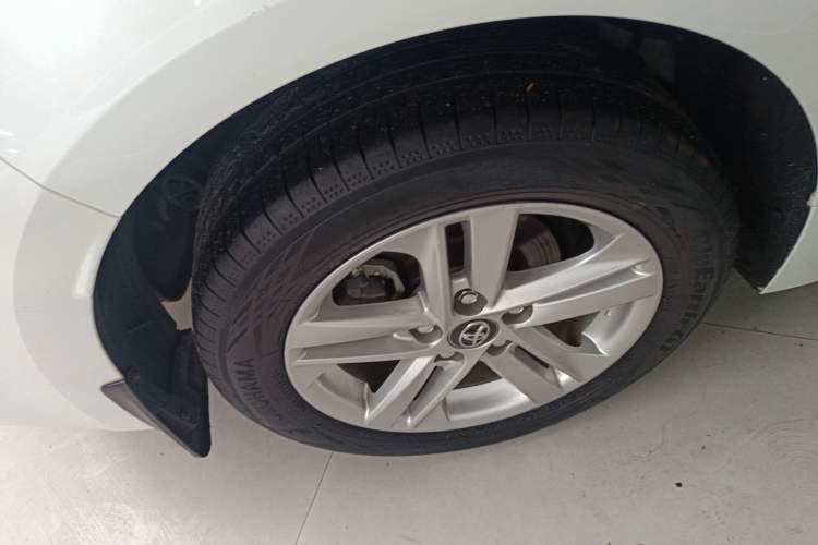 Used Toyota Levin 2021 185T CVT Luxury Edition Right Rear Wheel Hub