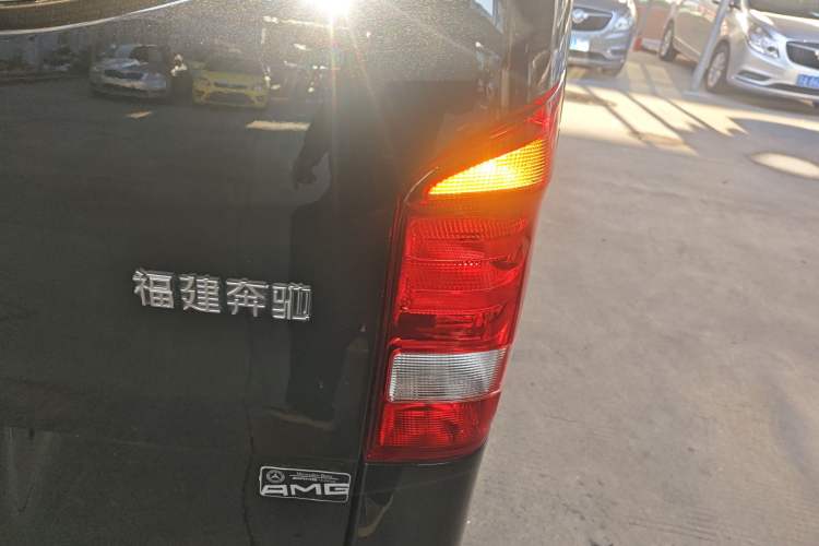 Used Mercedes-Benz Vito 2016 2.0T Business Edition
