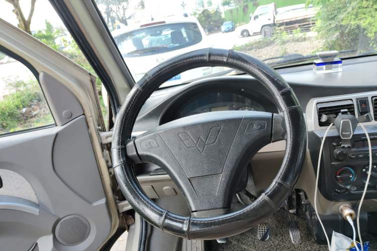 Used Wuling Rongguang 2011 1.2L Standard Version
