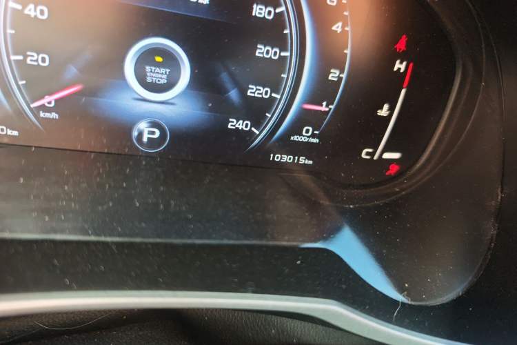 Used Geely Auto Emgrand X7 Sport 2018 1.8TD Automatic Two-Wheel Drive Smart Connect 4G Internet Edition
