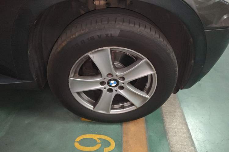 Used BMW X5 2011 xDrive35i Leading Model
