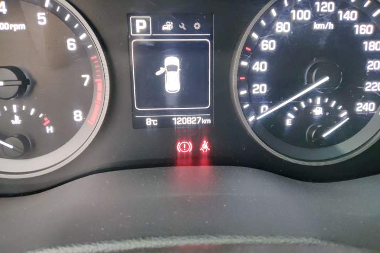 Used Hyundai Tucson 2015 1.6T Dual-Clutch Two-Wheel-Drive Leading Model