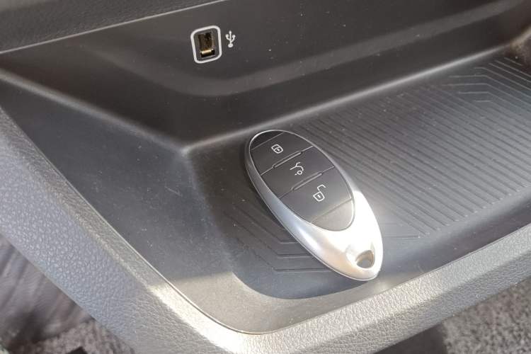 Used Bestune NAT 2023 PRO Enjoy Travel Extended Version 425km Vehicle Key